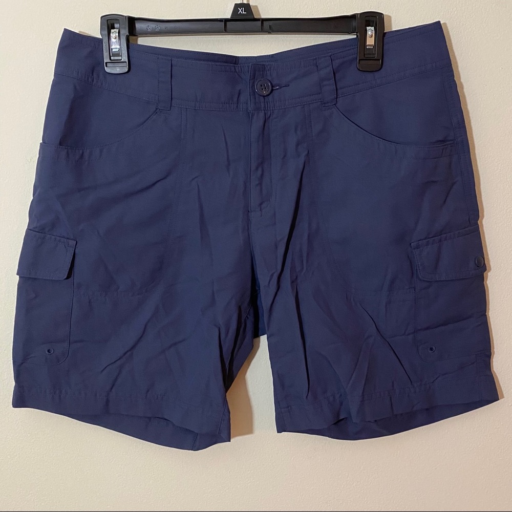 Columbia Omni-wick cargo shorts size 10 navy